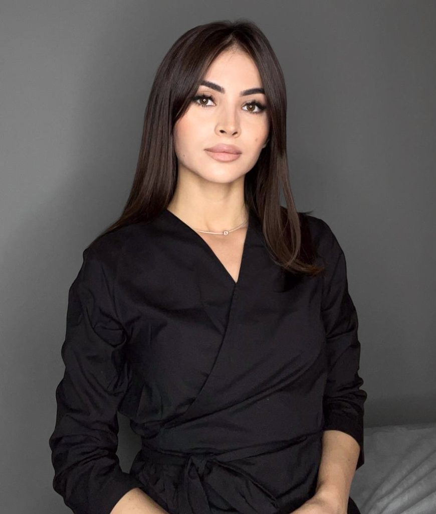 Попова Александра